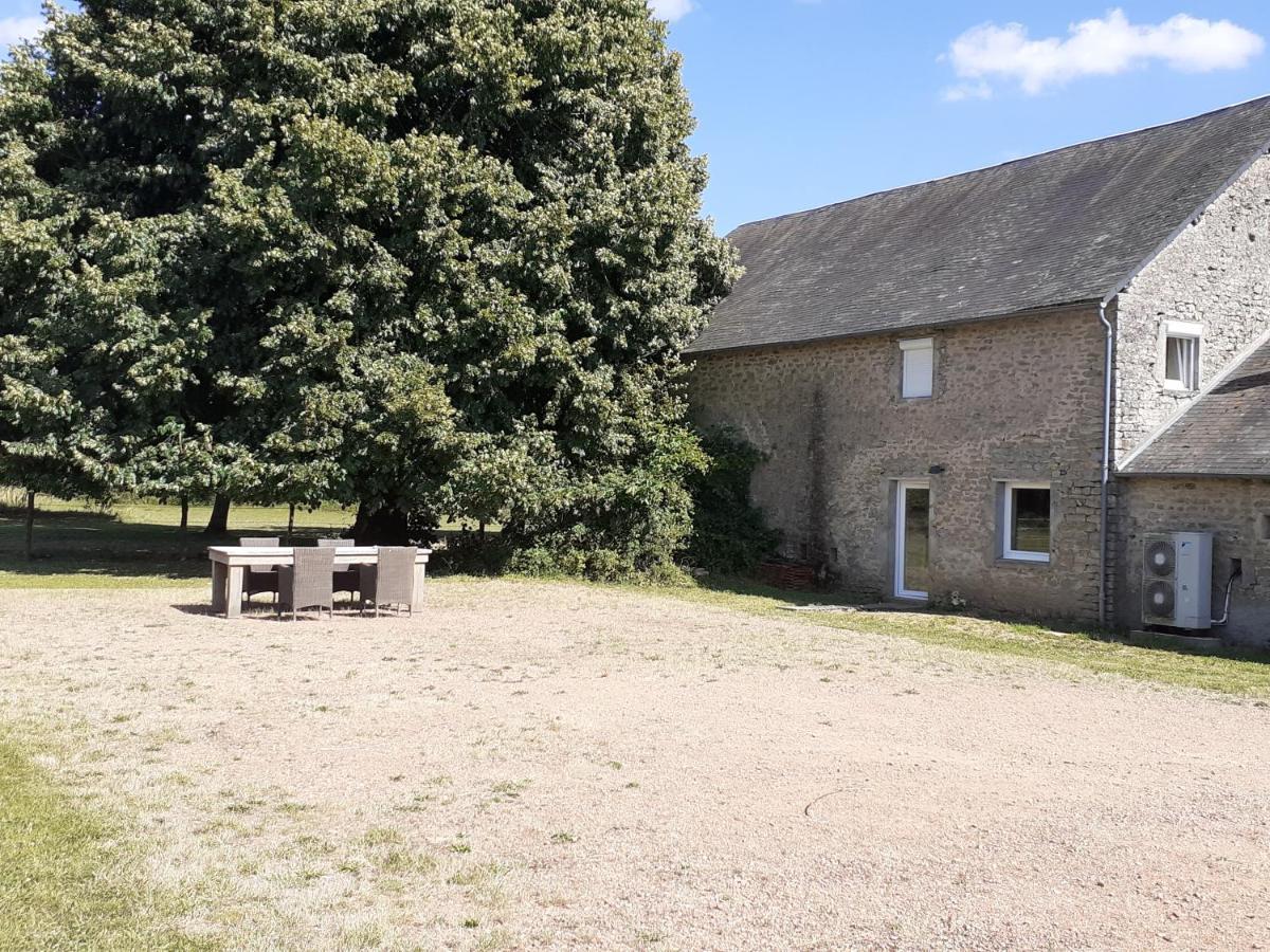 Gite Le Tilleul De La Fontaine Alluy Buitenkant foto