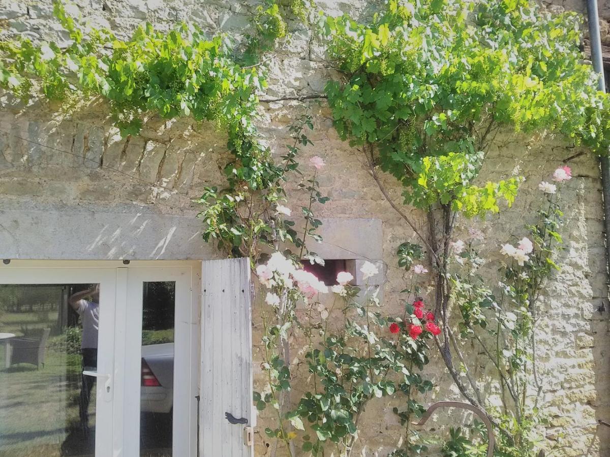 Gite Le Tilleul De La Fontaine Alluy Buitenkant foto