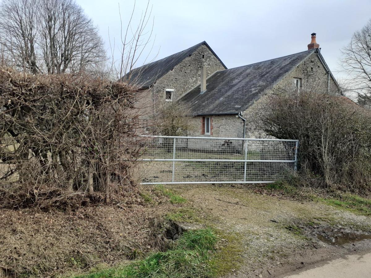Gite Le Tilleul De La Fontaine Alluy Buitenkant foto